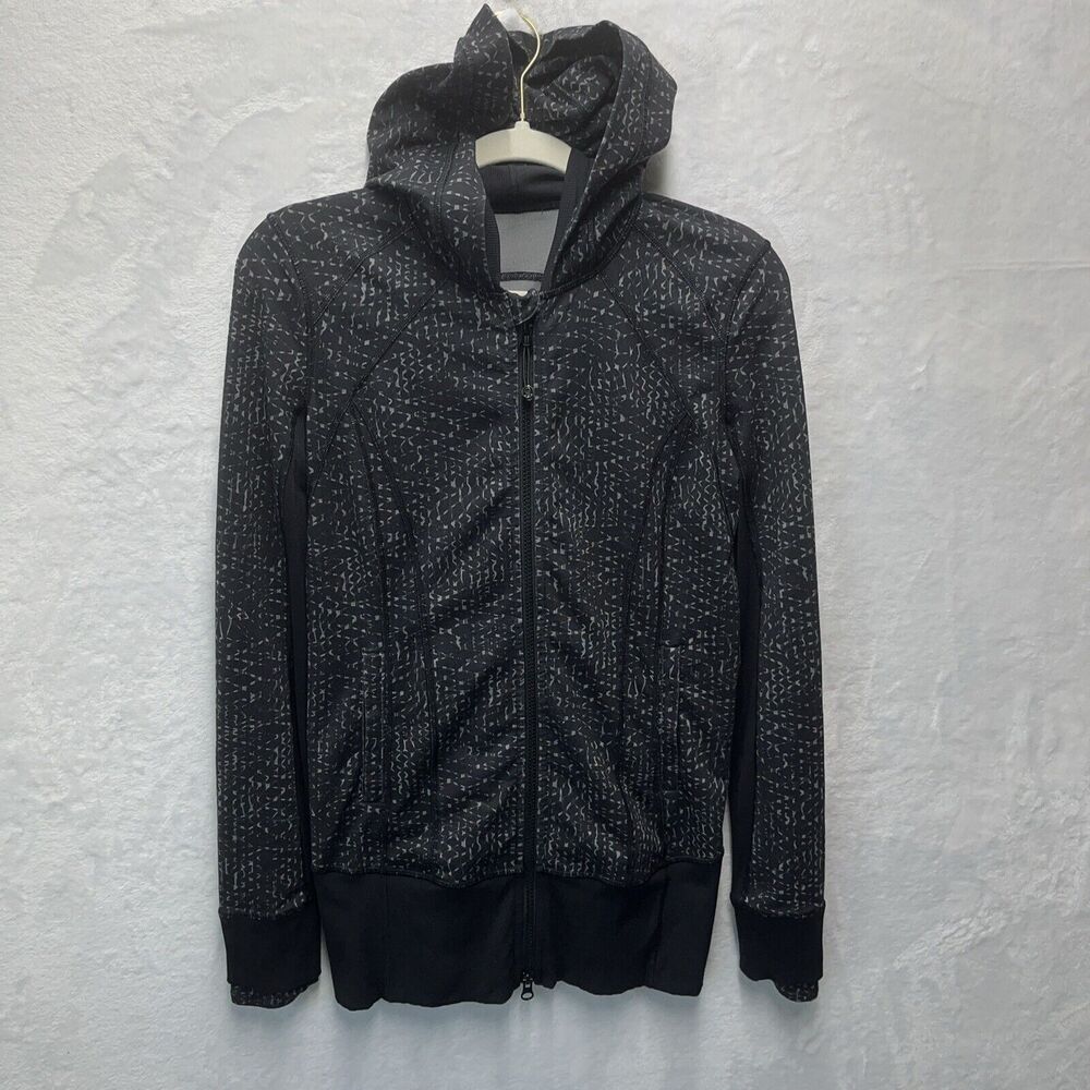 Lululemon Daily Practice Jacket Women’s Sz 6 Samba Snake Stretch Hooded Black